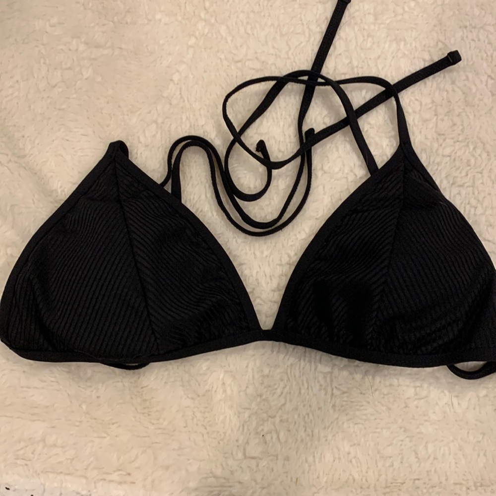 Mossimo L Triangle top